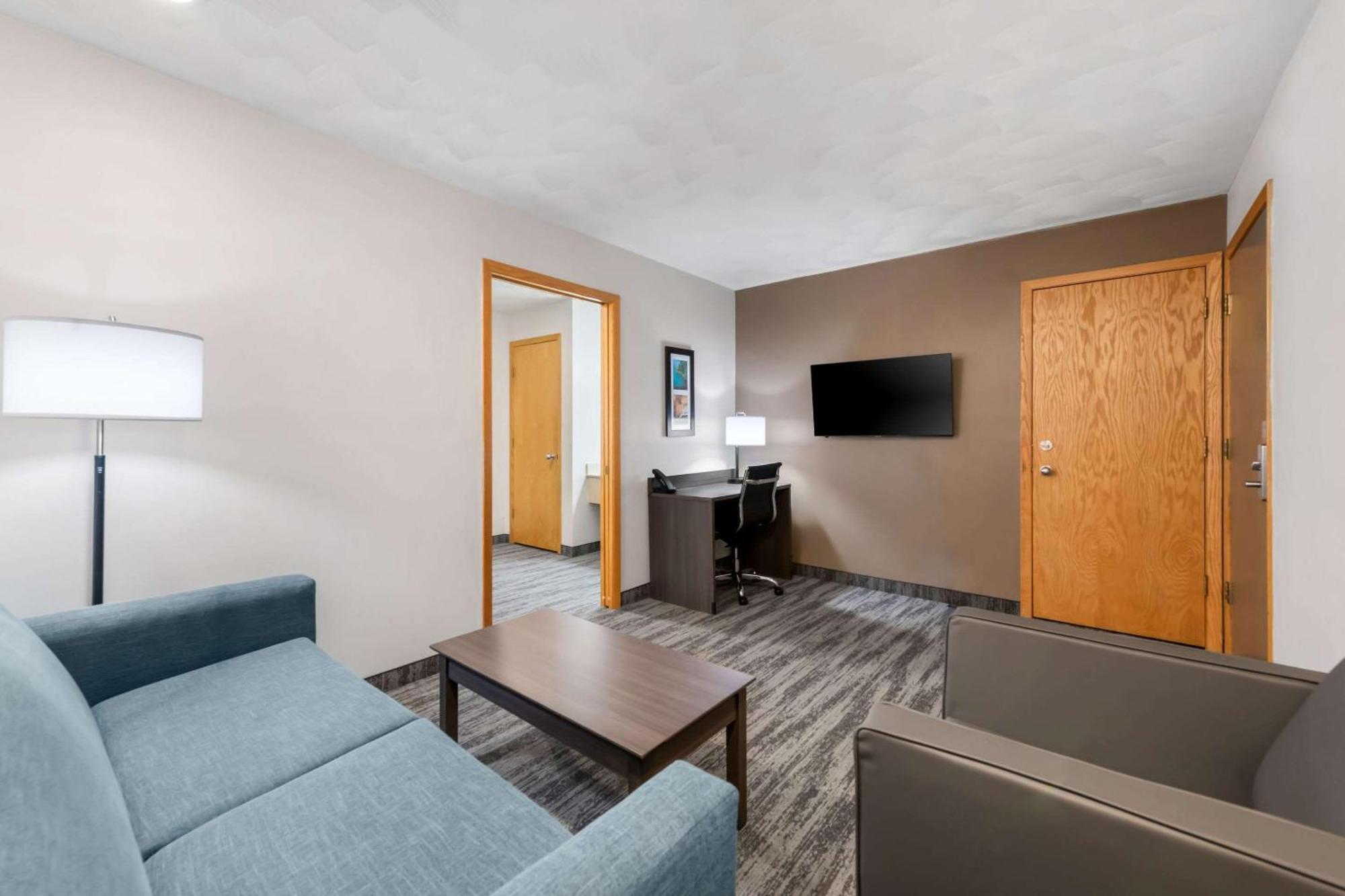 Hotel Quality & Munising 2*